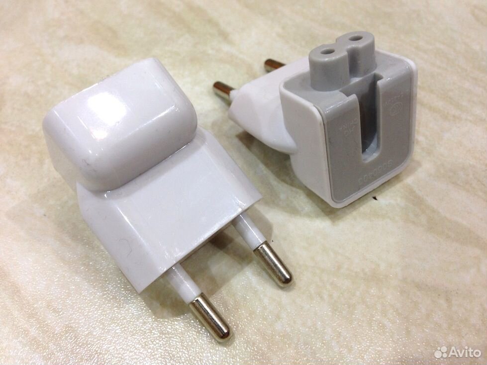 Вилка apple. Вилка apple. Переходник сетевой apple euro plug (euro вилка to универсальный), белый. Вилка apple. Вилка переходник адаптер apple.