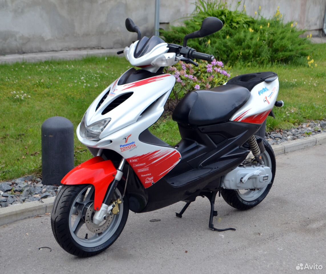 Сборе скутер. Yamaha Aerox 50 2006. Ямаха аэрокс 50 кубов. Ямаха аэрокс 50 2005. Yamaha Aerox Калининград.