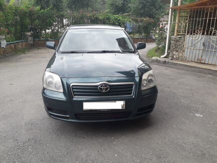 Toyota Avensis 1.8 МТ, 2006, седан