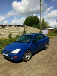 Ford Focus 1.6 МТ, 2001, седан