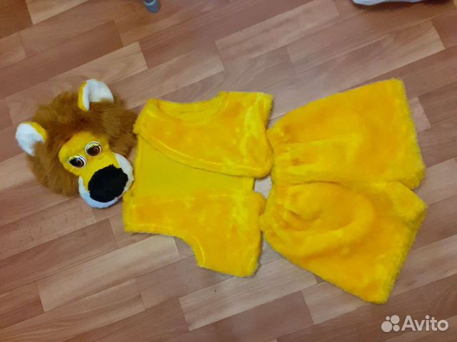 Кофты,джинсы лет5-6