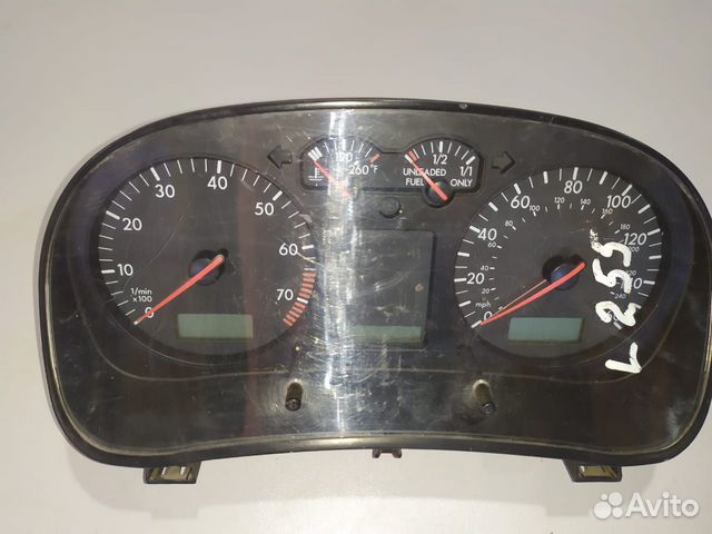 Панель приборов Volkswagen Bora