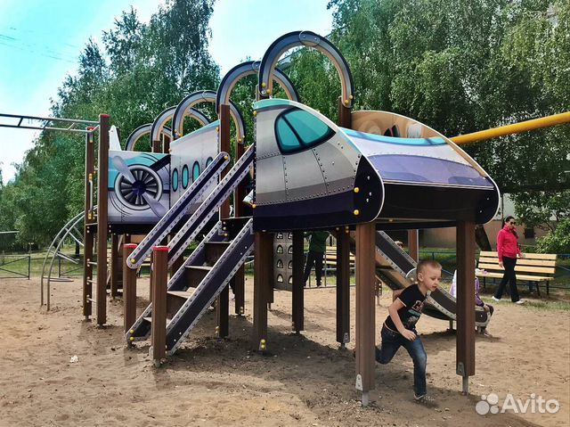 Детские игровые комплексы / детские горки