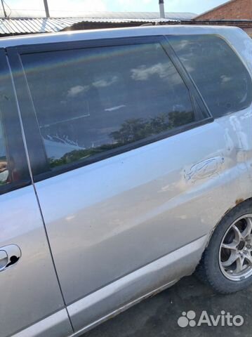 Mitsubishi space star дверь задняя левая