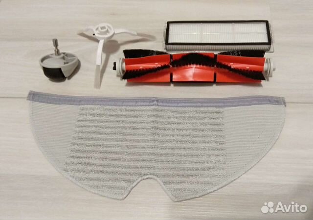 Запчасти (фильтр,щетки) для робота-пылесоса Xiaomi