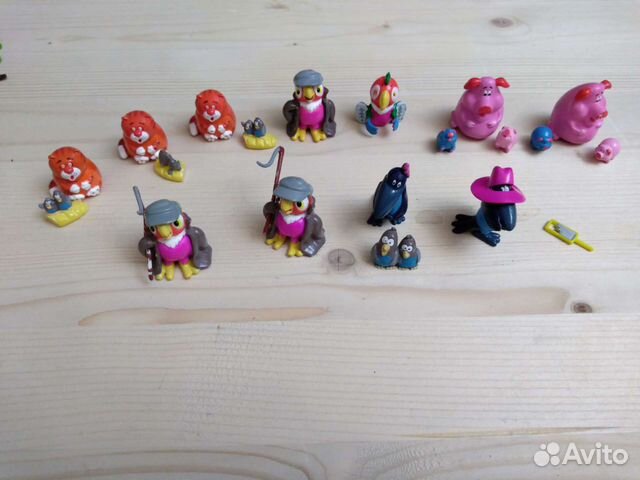 Ландрин Петрушка Кеша, рыцари киндер сюрприз