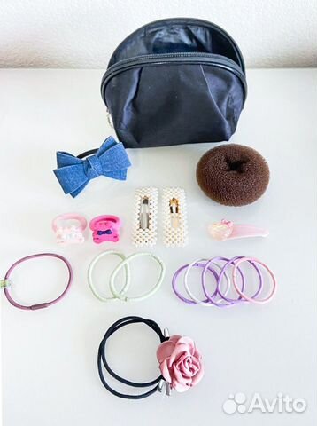 Заколки, резинки и косметичка для них
