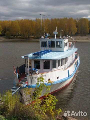 Прогулочный пассажирский теплоход