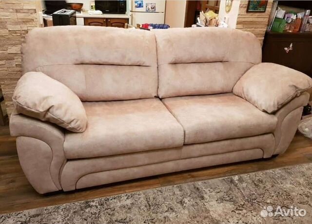 Перетяжка мебели. Каретная стяжка. Ремонт мебели