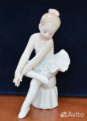 Фарфоровая статуэтка- юная балерина (20)