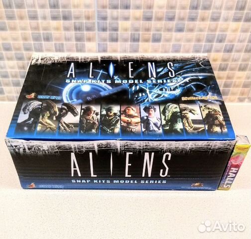 Фигурки Чужих и Космодесантников из фильма