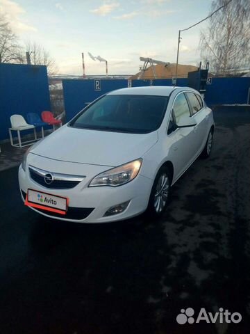 Opel Astra 1.6 AT, 2011, 120 000 км