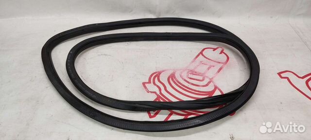 Уплотнитель проема двери перед Skoda Octavia A5