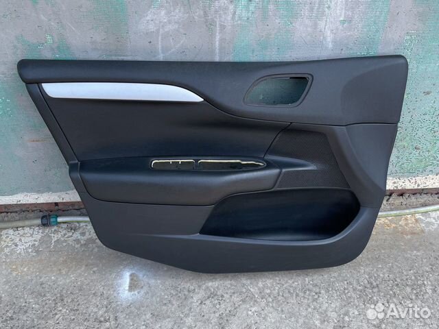 Обшивка передней левой двери Citroen c4 седан