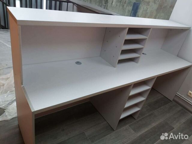 Стойка ресепшн, новая