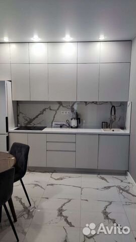 

2-к. квартира, 55 м², 2/18 эт.