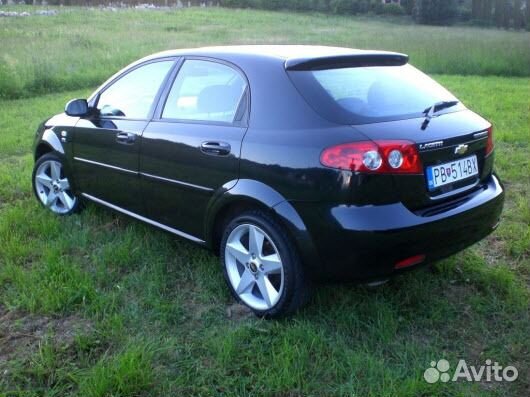 Лобовое стекло на а/м Chevrolet Lacetti 2003 Лобовое стекло на а/м Chevrolet Lacetti 2003
