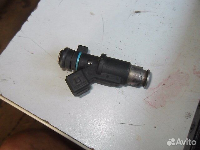 Топливная форсунка 01F002A for Peugeot 206