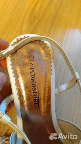 Босоножки р.39 Босоножки р.39