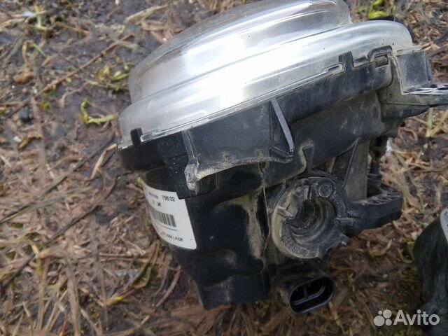 Фара противотуманная правая BMW X5 F15, X4 Фара противотуманная правая BMW X5 F15, X4