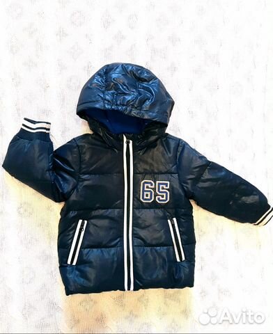 Куртка на осень/зиму фирмы Benetton Куртка на осень/зиму фирмы Benetton