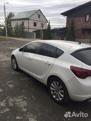 Opel Astra 1.6 AT, 2011, 110 000 км