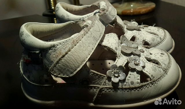 Сандали Капика