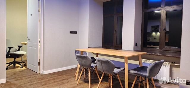 

1-к. квартира, 43 м², 1/4 эт.