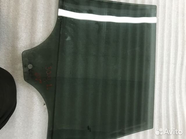 Стекло заднее левое темное для Бмв Х5 Е70 Стекло заднее левое темное для Бмв Х5 Е70