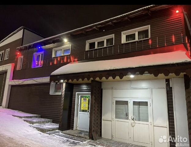 

3-к. дом, 925 м²