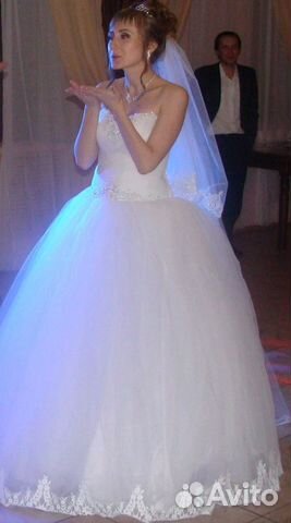 Свадебное платье. Размер 44-48 Свадебное платье. Размер 44-48