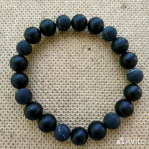 Каменный мужской браслет