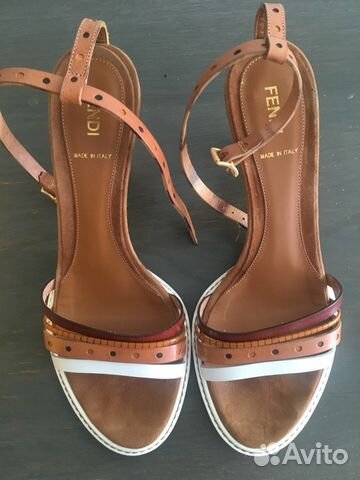 Босоножки Fendi оригинал Босоножки Fendi оригинал