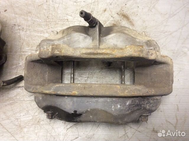 Суппорт тормозной передний 2WD Mercedes W221 W216