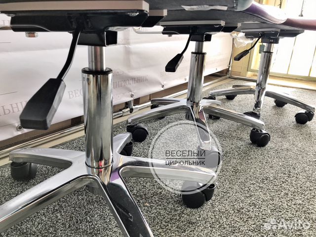 Стул мастера и клиента Стул мастера и клиента