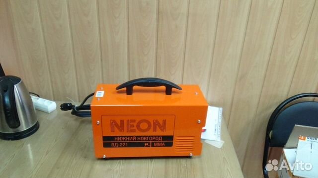 Сварочный аппарат neon вд-221 (220 А) Сварочный аппарат neon вд-221 (220 А)
