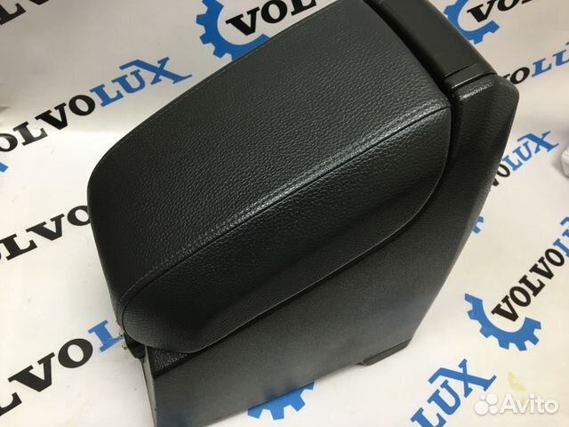 Подлокотник Volvo XC90 ящик 2002-2014 всборе Подлокотник Volvo XC90 ящик 2002-2014 всборе