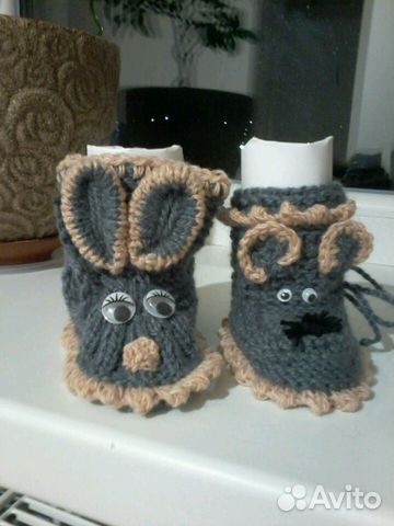 Вязаные тапочки, пинетки, манишки