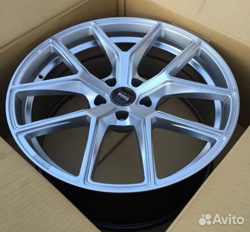 Диски Momo SUV RF01 R19 5x112 на Audi A5 A7 A8 Q7