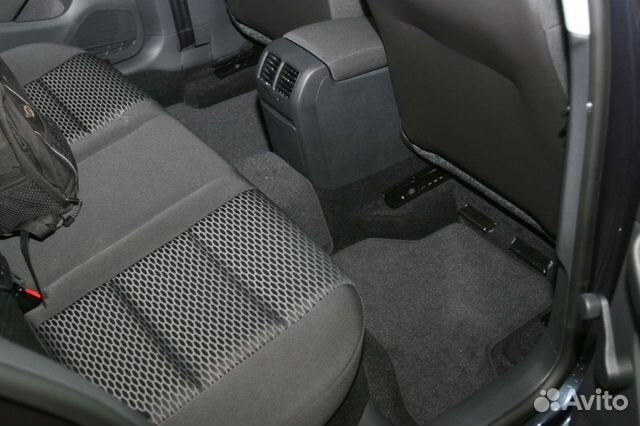 Личный водитель на автомобиле VW golf 6 Личный водитель на автомобиле VW golf 6