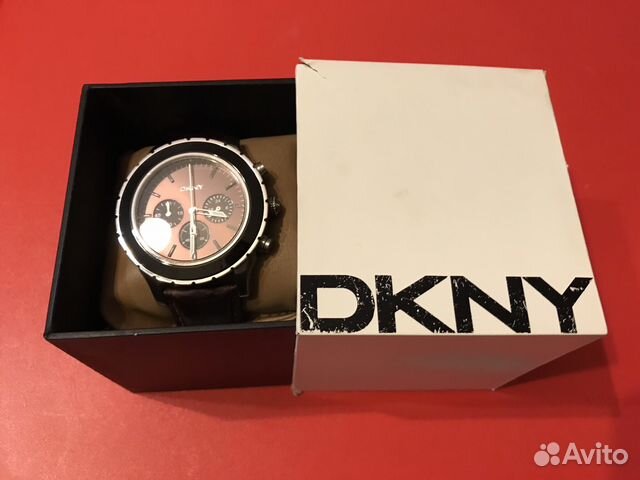 Часы dkny