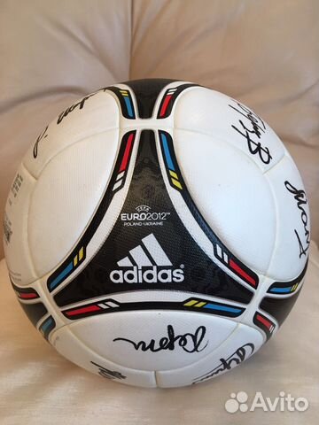 Футбольный мяч с автографами Adidas Uefa Euro 2012