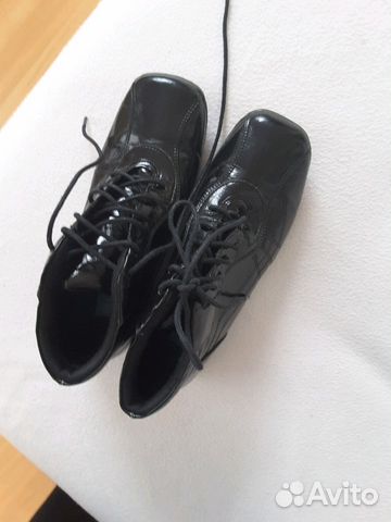 Ботинки весенне-осенние черные лакиров. 36р