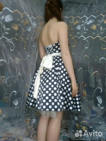 Платье в стиле ретро