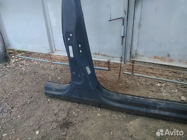 Накладка правой части кузова Фольксваген Пассат Б6 Накладка правой части кузова Фольксваген Пассат Б6