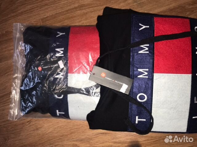 Толстовка Tommy Hilfiger новая