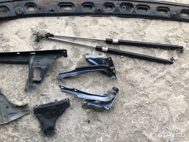 Петли капота Toyota Land Cruiser 200 08-2015 Петли капота Toyota Land Cruiser 200 08-2015