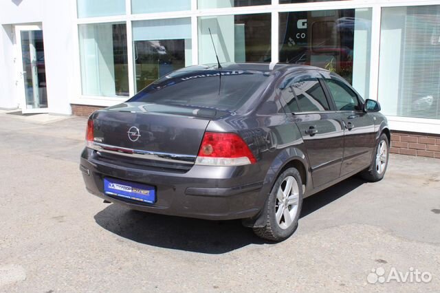 Opel Astra 1.8 МТ, 2011, 131 000 км