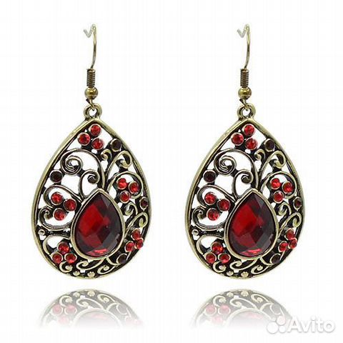 Серьги с гранеными вставками 