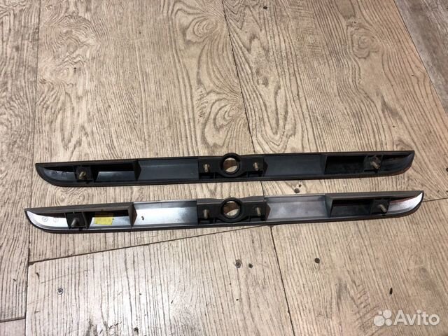 Накладка крышки багажника Mitsubishi Carisma